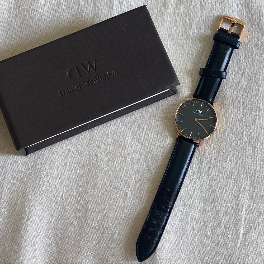 Daniel Wellington Classic Sheffield Watch in Gold